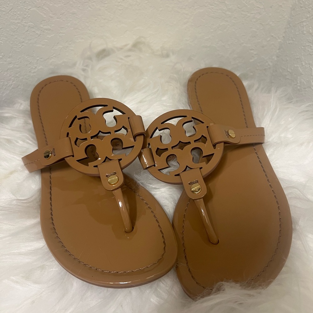 Tory Burch Tan Sandals 7M